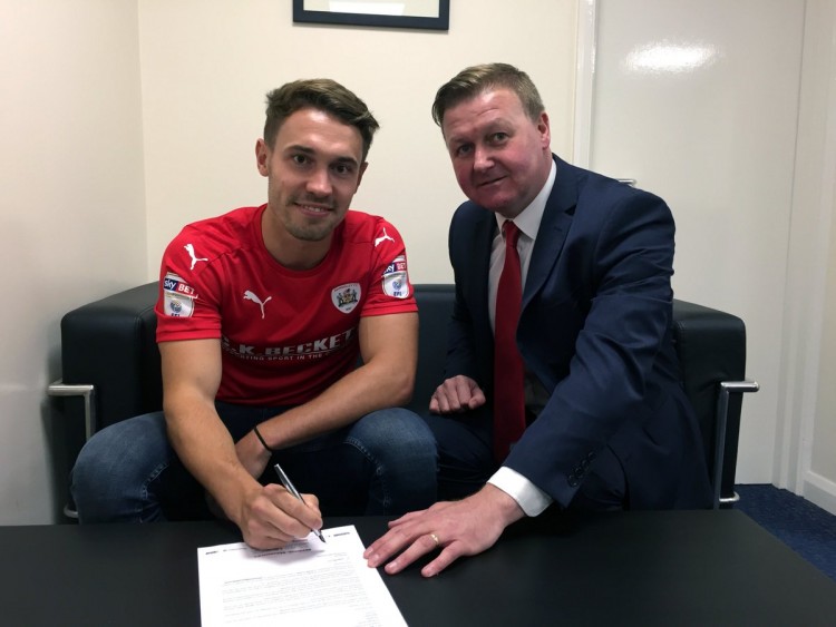 Tom Bradshaw Barnsley